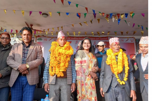 एमालेका सुर्नया सचिव बोहरा माओवादी केन्द्रमा प्रवेश